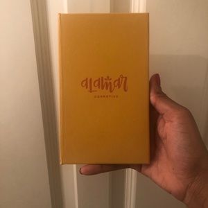 Alamar Reina Del Caribe palette